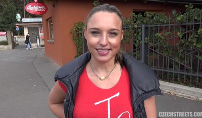 Денис встретил и занялся сексом с беременной Терезой.