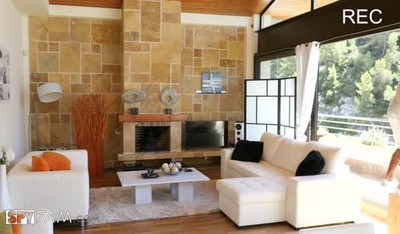 Моя сестра приехала из Барселоны, и мы провели отличное время вместе.