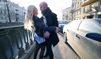 История российской актрисы Валерии Черныш, которая решила изменить своей жизни.